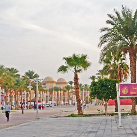 Modern Mountain View On The Touristic Promenade Hurghada Exterior photo