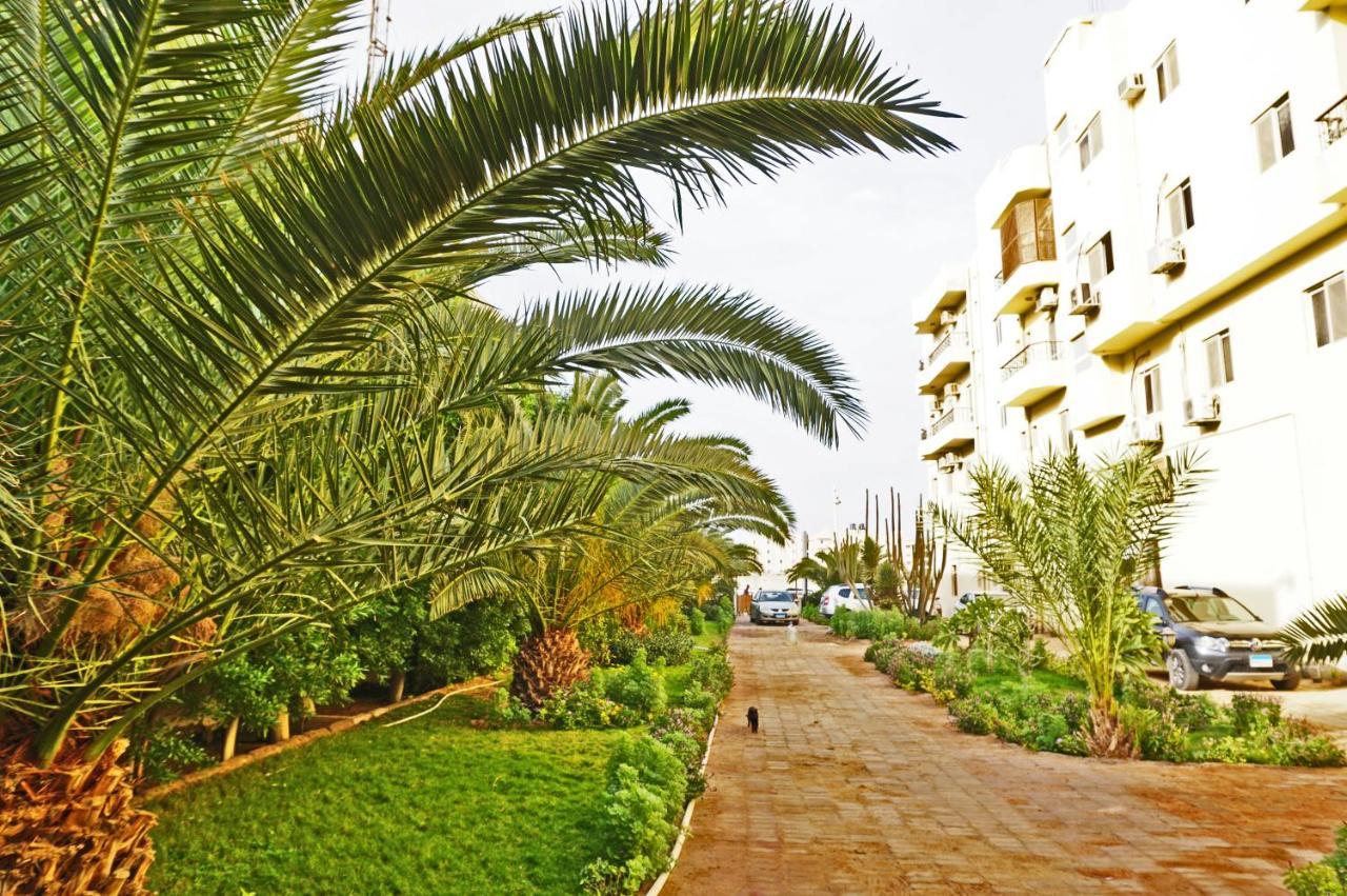 Modern Mountain View On The Touristic Promenade Hurghada Exterior photo